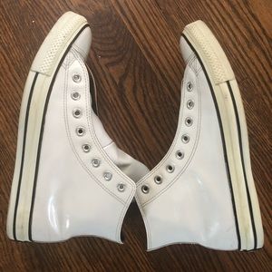 hi-top unisex patent converse